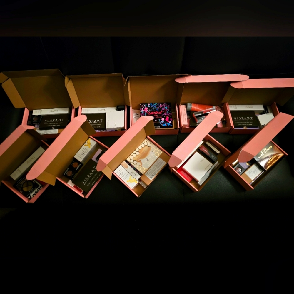 Makeup mystery boxes‼️